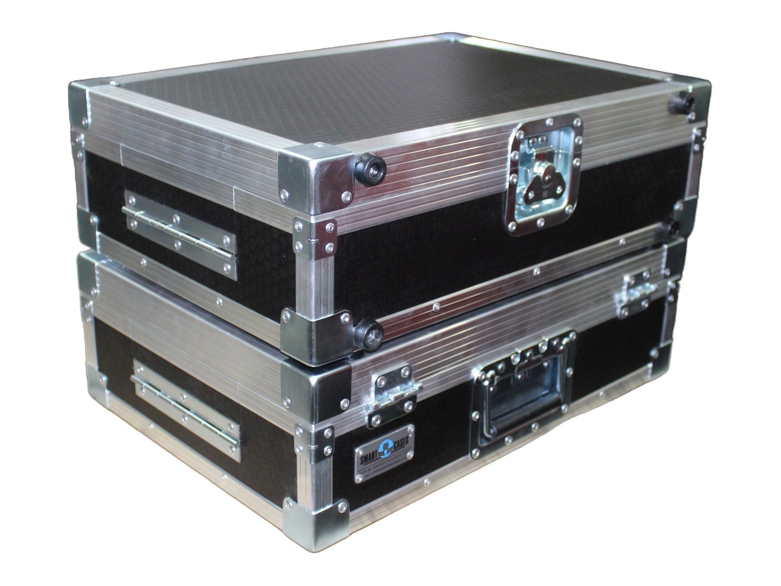 Shallow Mixer Case with Lift-Off Lid, closed by Smart Cases