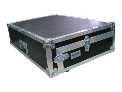 Console Case with Carpeted Base and Raised Floor, closed by Smart Cases